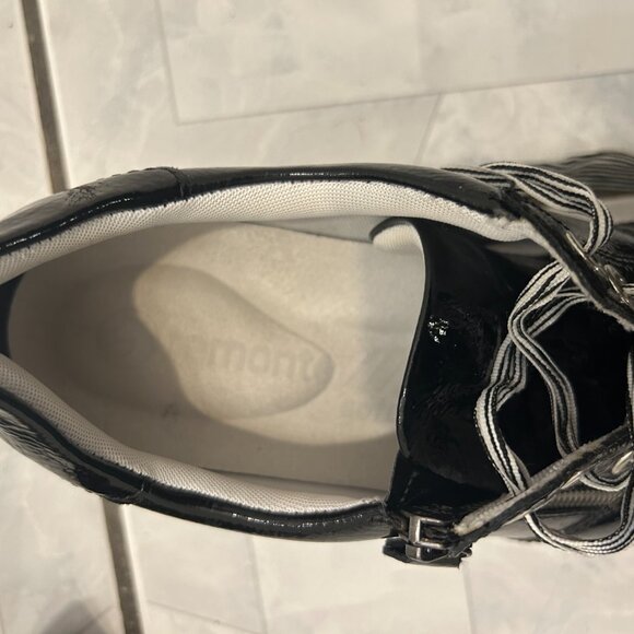Used Remonte Sneakers US9 - Picture 5 of 7